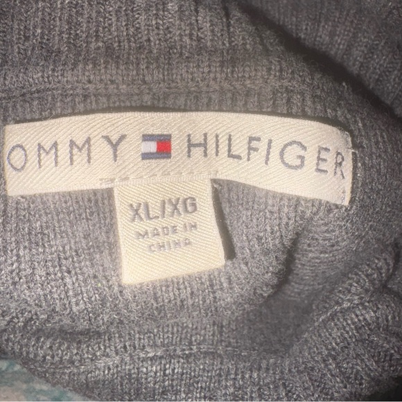 Gray Tommy Hilfiger Women's Sweater - Picture 7 of 7